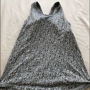 Lululemon work out top with built in bra